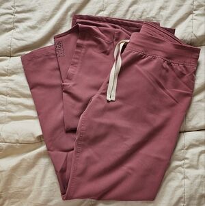 Figs Technical Collection Scrub Set in Rosewood